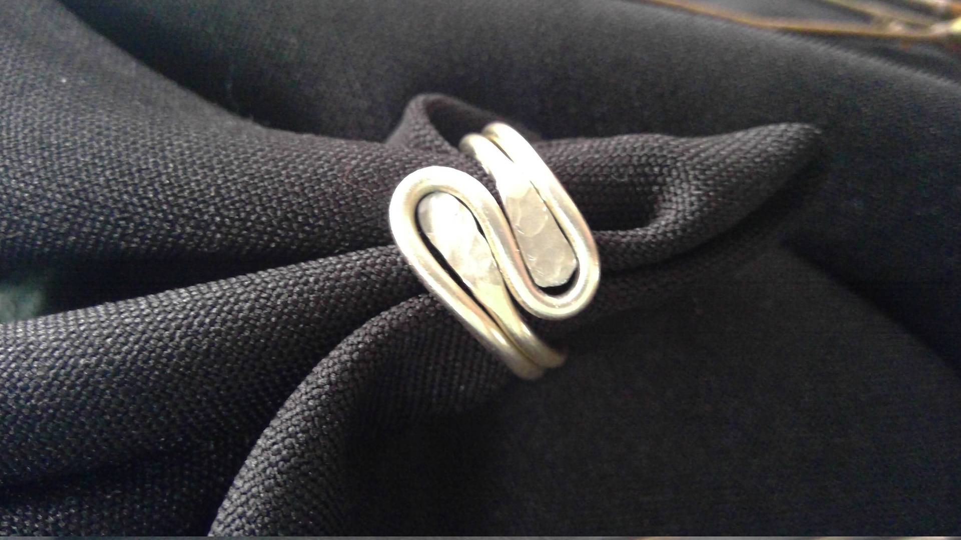 Elegante Aluminiumdraht Ring Elegante Aluminiumdraht Ring von DreamyPearl