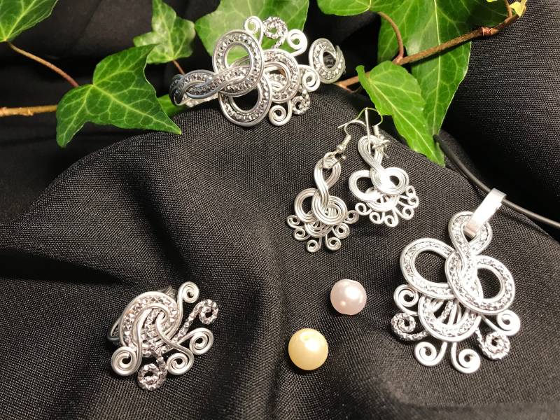 Schmuck - Set, Aluminiumdrahtschmuck, Schmuck, Ring, Kette, Armband, Ohrringe Schmuck - Set, Aluminiumdrahtschmuck, Schmuck, Ring, Kette, Armband, Ohrringe von DreamyPearl