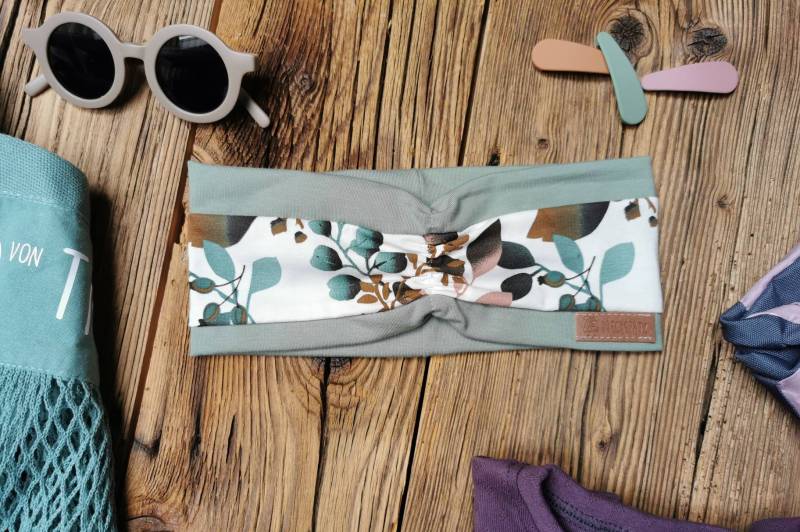 3-Farbiges Stirnband Haarband Mint Mit Laub Und Knospen Mädchen Bandana Raffung Vorne von DreckspatzShop