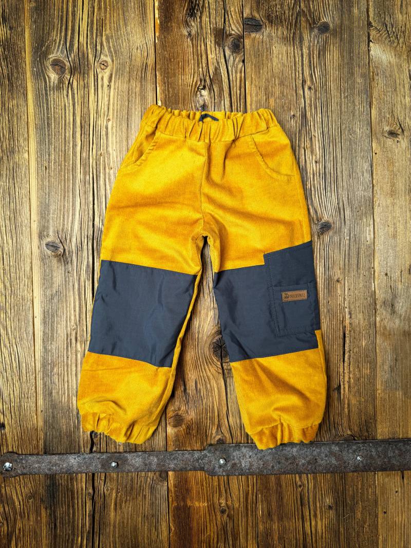 Cordhose "Pfifferling" Senfgelb Hose Mit Robustbesätzen An Den Knien, Für Jungs Und Mädchen, Trekkinghose Spielhose von DreckspatzShop