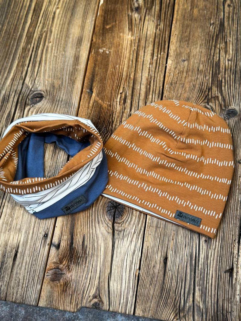 Set Aus Beanie Und Loop in Camel Blau Mit Traktoren Mütze Schal Für Jungen von DreckspatzShop