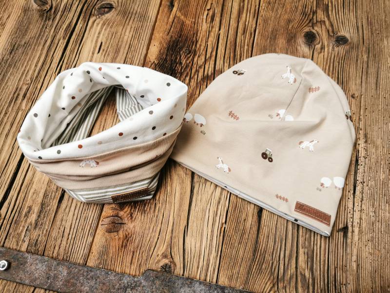Set Aus Beanie Und Loop in Sand Mit Bauernhofmotiv Mütze Schal Für Jungen Mädchen von DreckspatzShop
