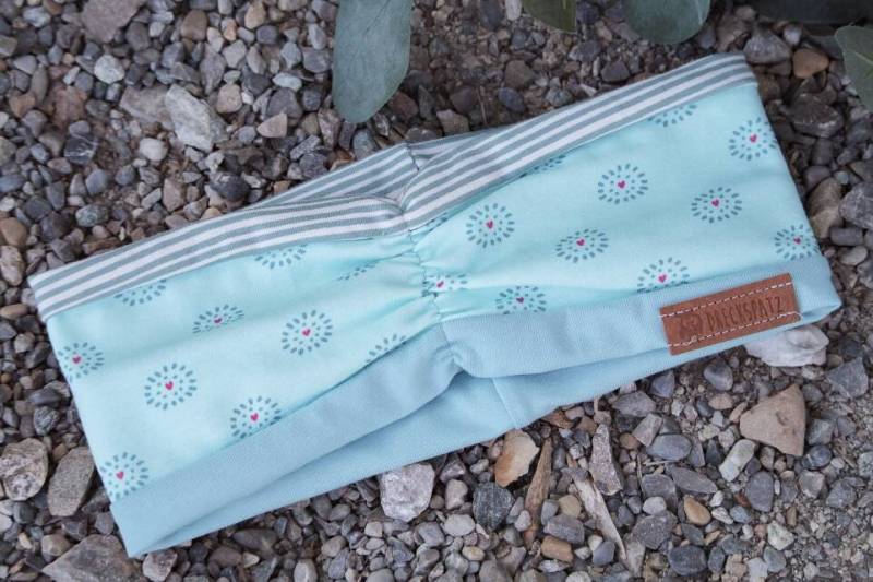 Stirnband Haarband Mint Herzen Streifen Mit Raffung Vorne Mädchen Turban Bandana Knotenhaarband von DreckspatzShop