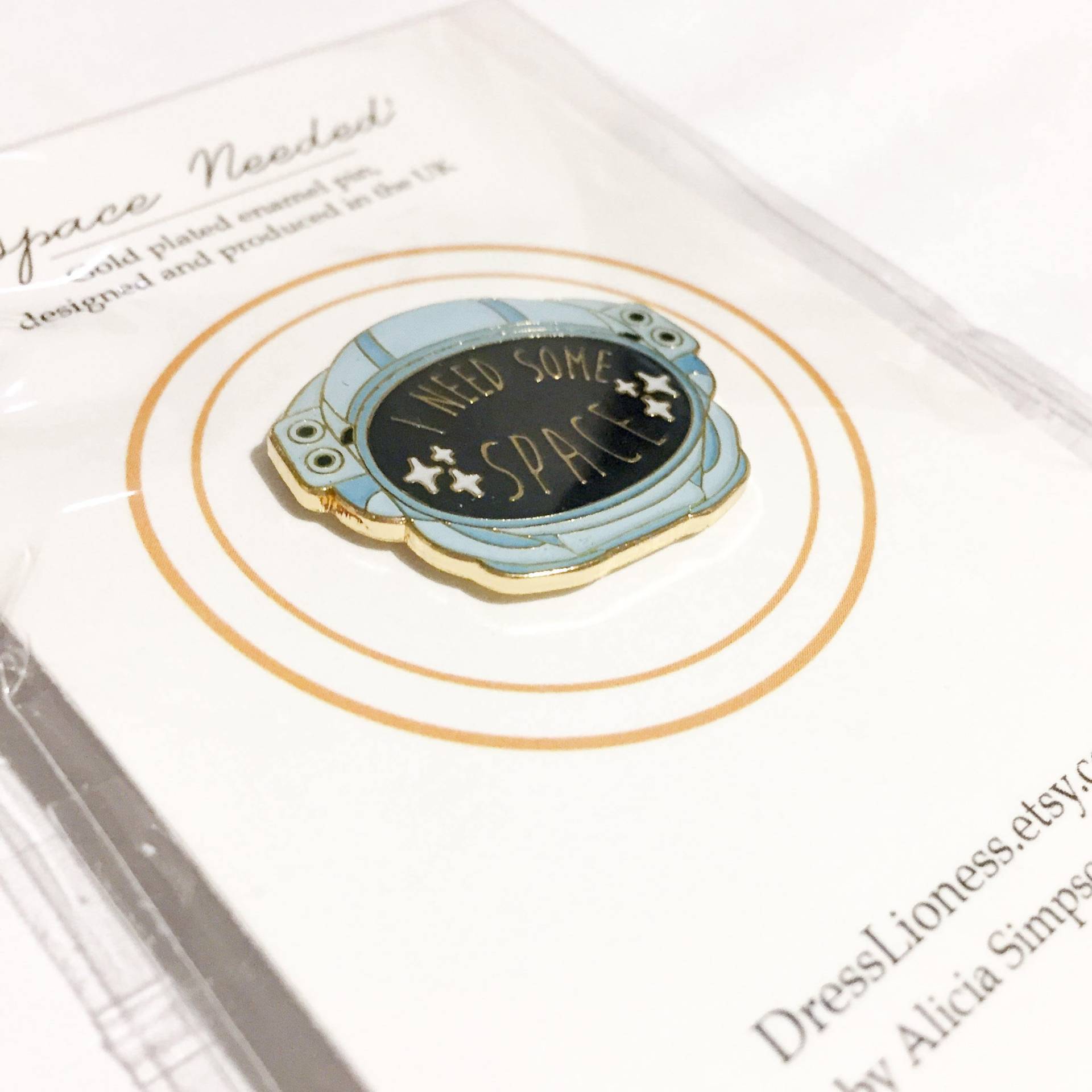 Spaceman Pun Emaille Pin Spaceman Pun Emaille Pin von DressLioness