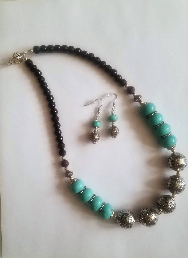 2Pc. Weiss Satz - Türkis-Blau & Silber Getönten 2Pc. Weiss Satz - Türkis-Blau & Silber Getönten von DressyMessyBeads