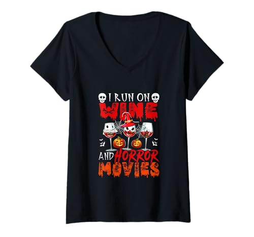 Damen Run On Horror Movies and Wine Halloween Drinker Team T-Shirt mit V-Ausschnitt von Drinking Wine Halloween Costume