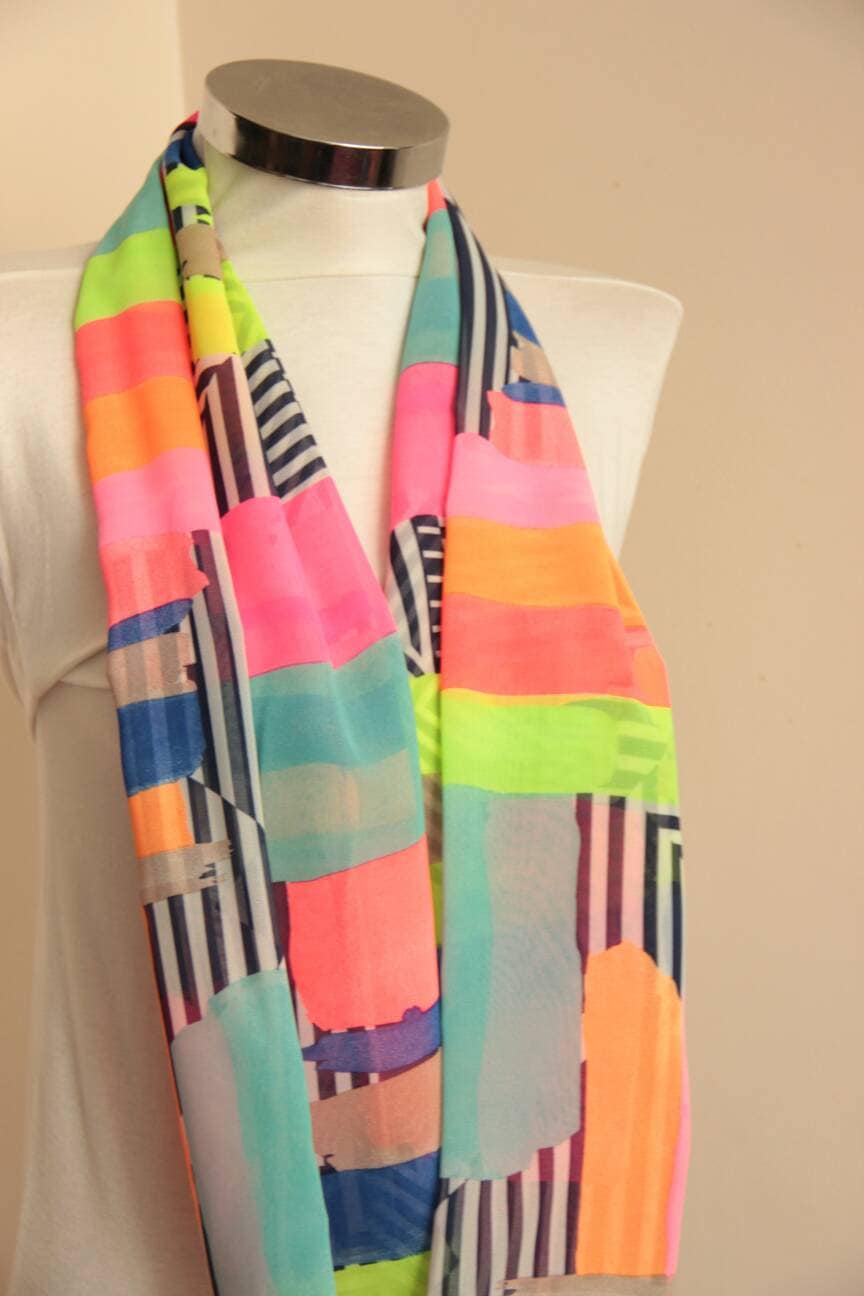 Neon Farbe Infinity Schal, Kreis Tube Trendige Designs, Frühling Mode, Sommer-Trend, Geschenk Für Sie, Bunte Accessoires von DroppBy