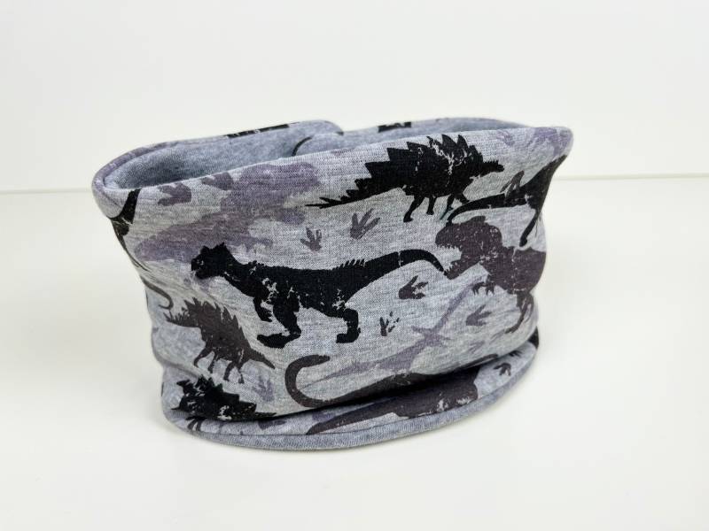 Schal Mit Verschluss "Camou-Dinos' Grau, +Sweat von DropsPumpkin