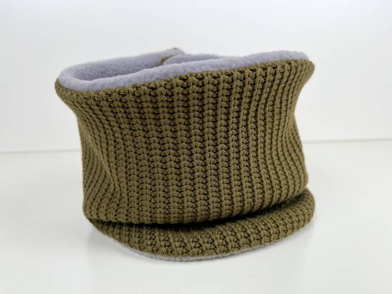 Schal Mit Verschluss "strick+Fleece', Oliv von DropsPumpkin