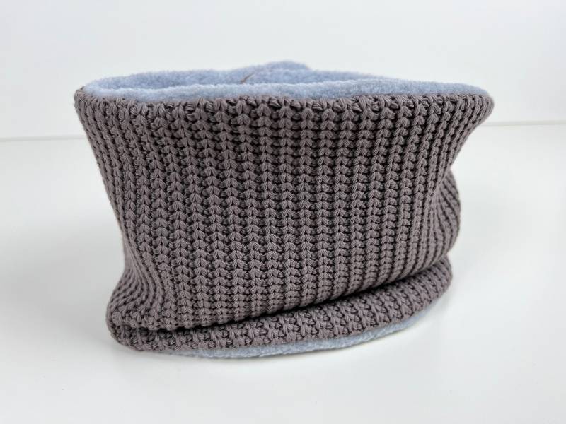 Schal Mit Verschluss "strick+Fleece', Taupe von DropsPumpkin