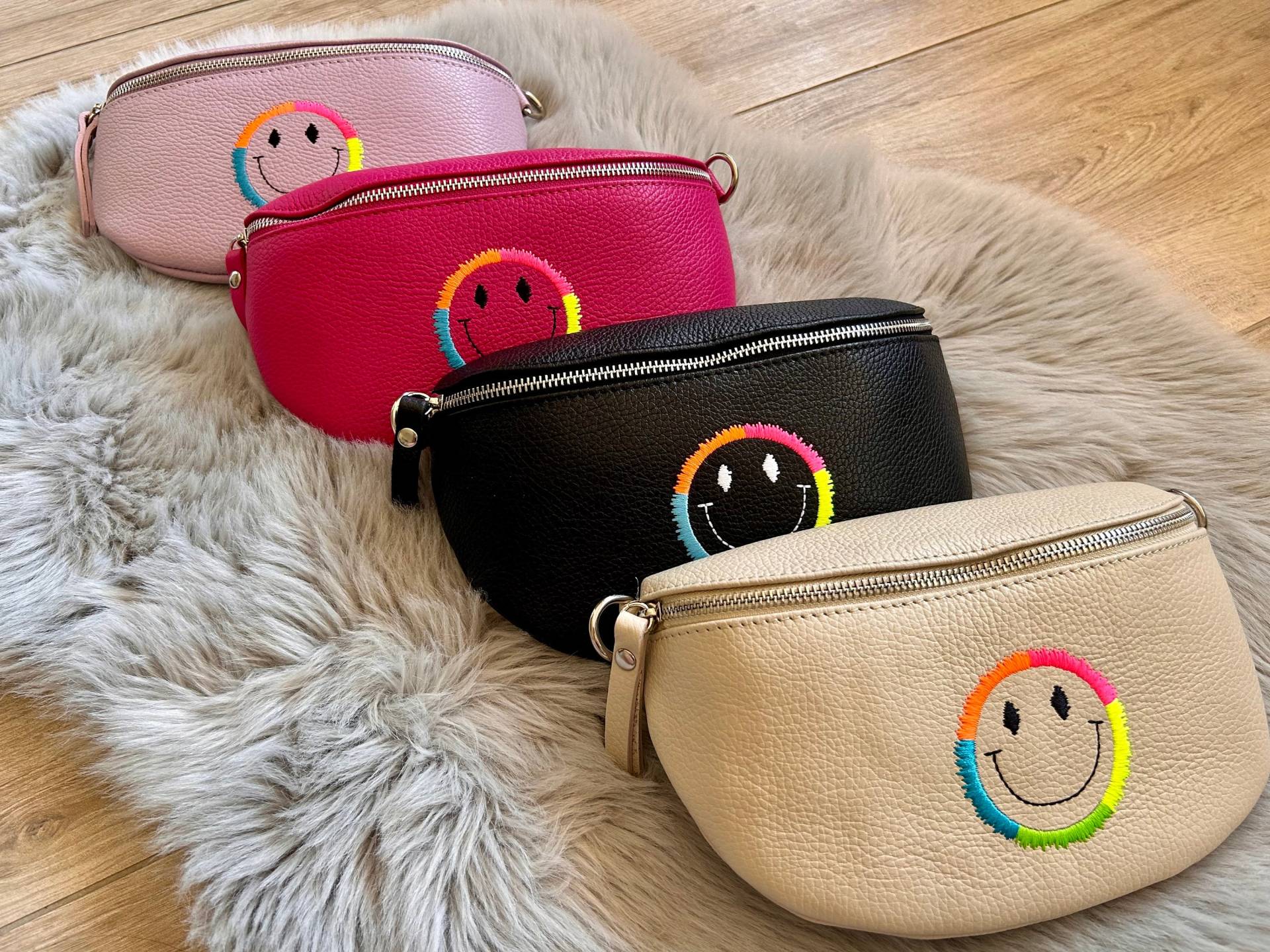 Gürteltasche "Smile" | Bauchtasche von DruckFrischMnfktr