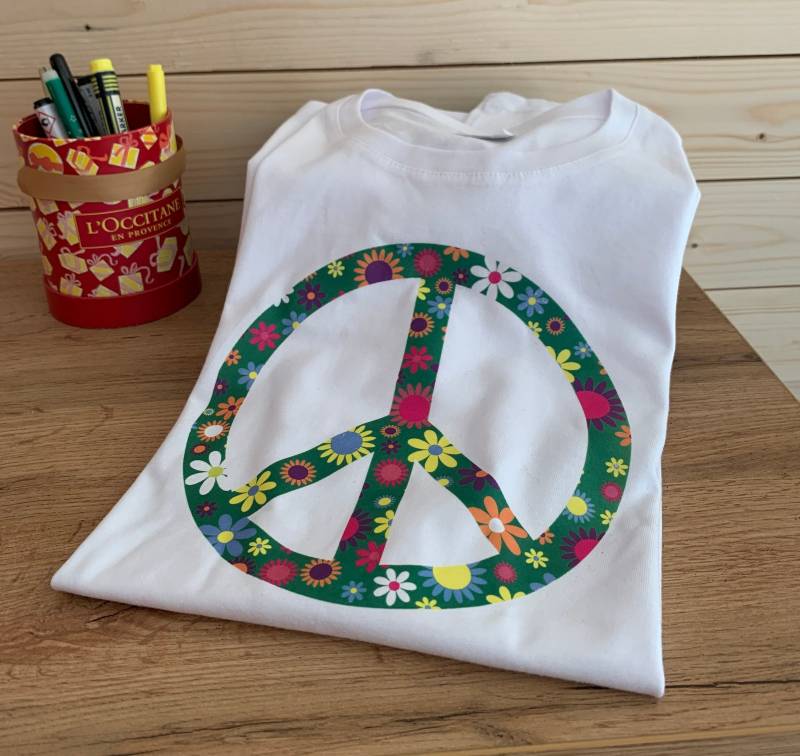 Peace - Hippie Damen Shirt | Flower Power California Retro 70S No War Love Peace - Hippie Damen Shirt | Flower Power California Retro 70S No War Love von Druckjob
