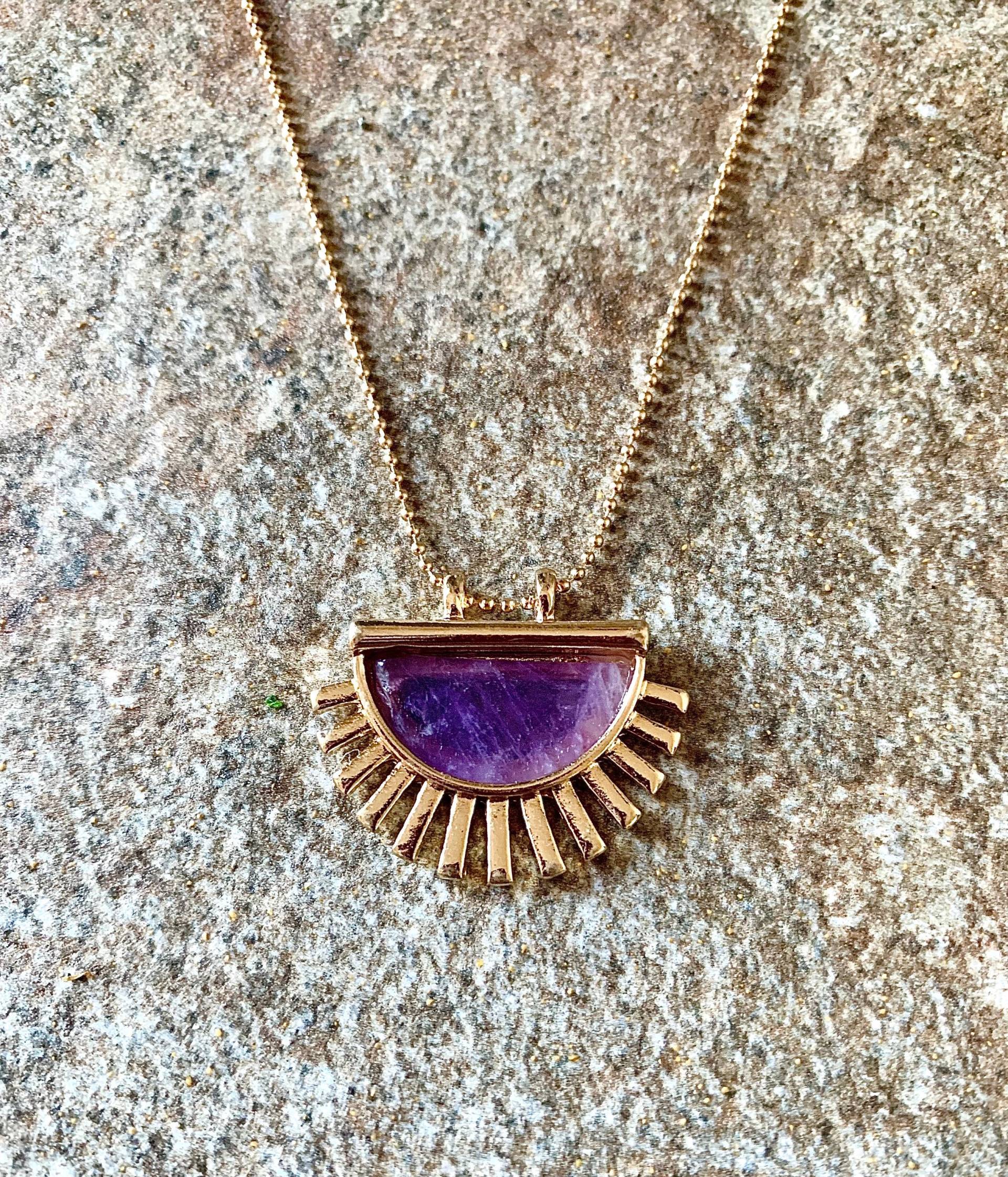 Ella Amethyst Gold Halskette von DruzyRocksBoutique