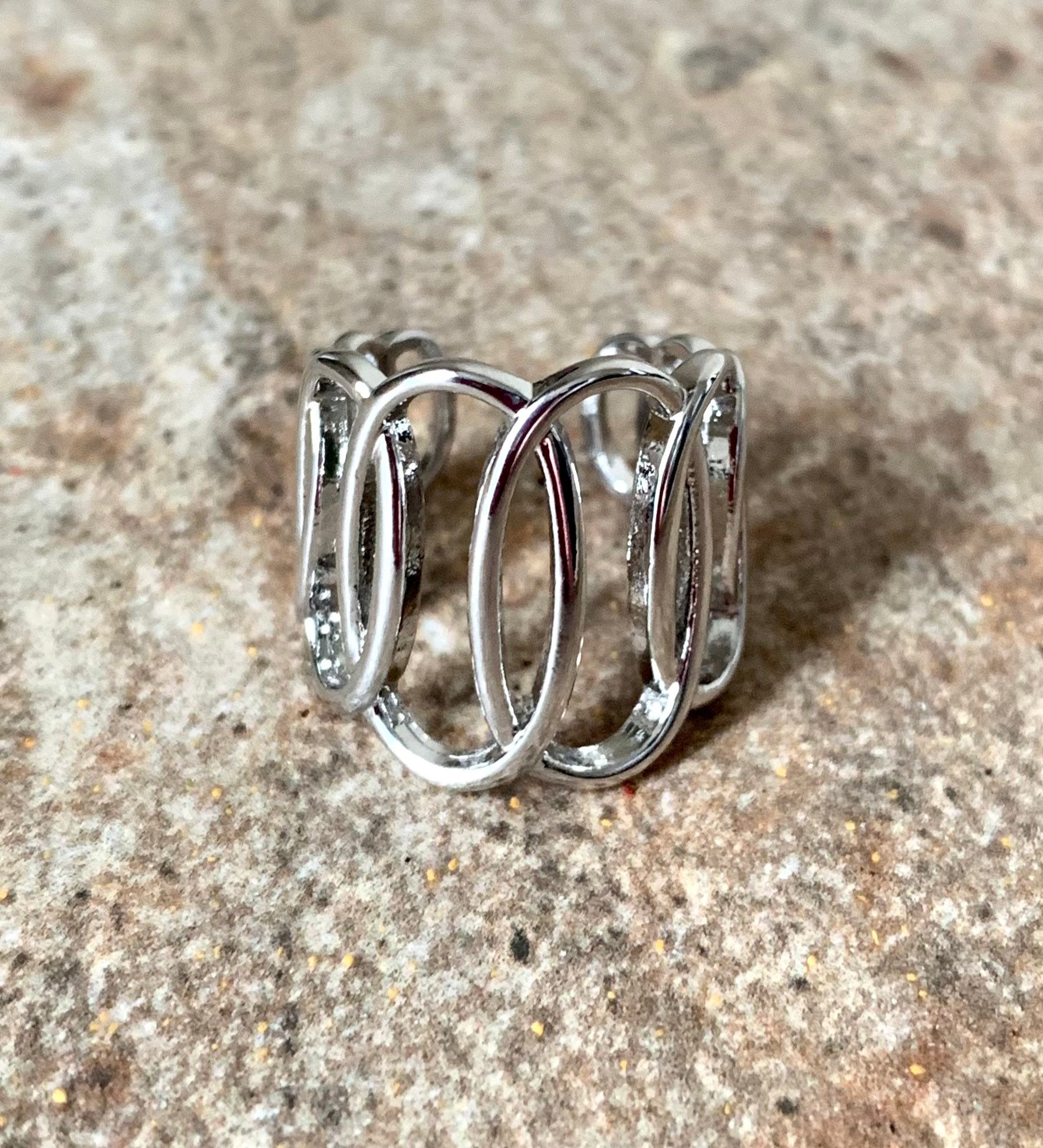 Ella Multi Oval Offener Ring, Silber von DruzyRocksBoutique