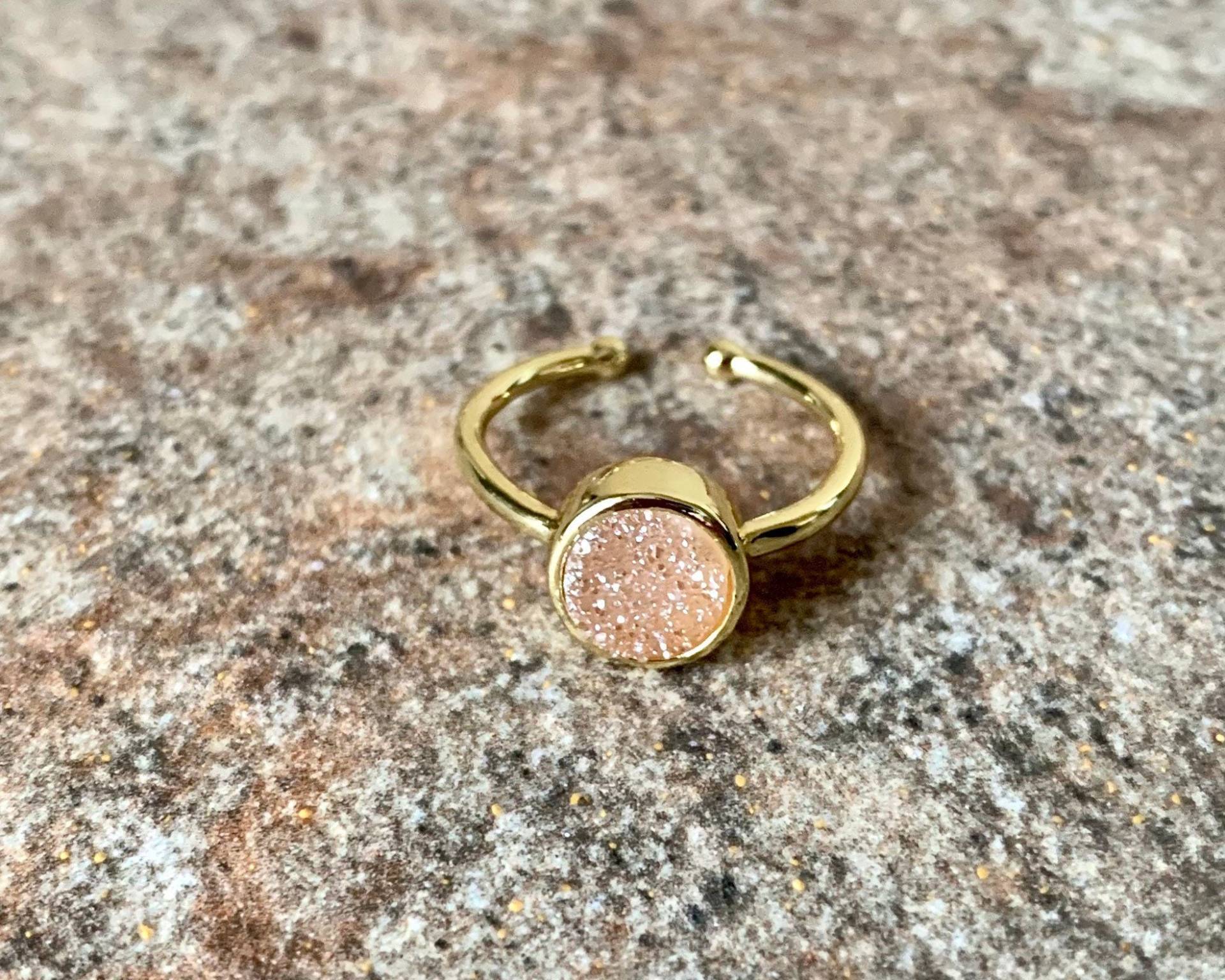 Lünette Set Druzy Ring, Gold, Champagner, Minimalistisch von DruzyRocksBoutique