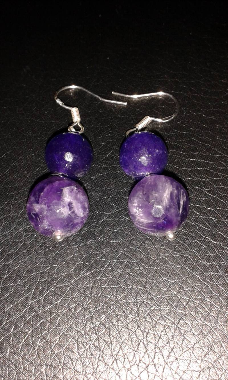 Natürliche Lila Amethyst Sterlingsilber Ohrringe Natürliche Lila Amethyst Sterlingsilber Ohrringe von Druzyfloozy
