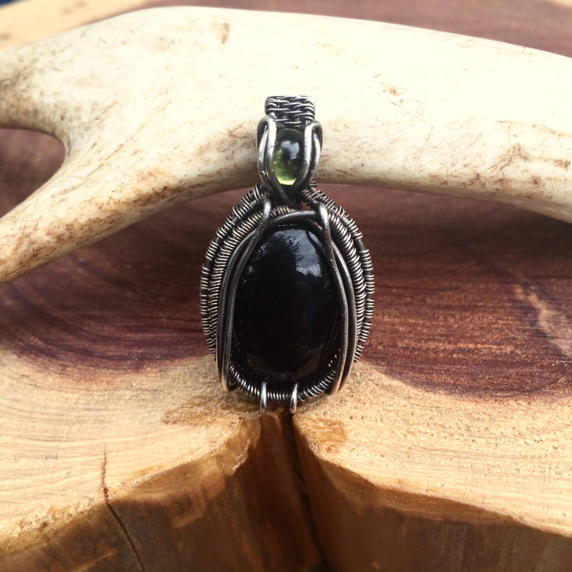 Feinsilber, Onyx Und Peridot Anhänger Feinsilber, Onyx Und Peridot Anhänger von DryBranchDesigns