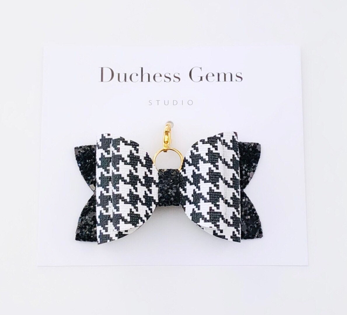 Black & White Houndstooth Chloe Bow Planer Charm, Clip, Glitter Charm von DuchessGemsStudio