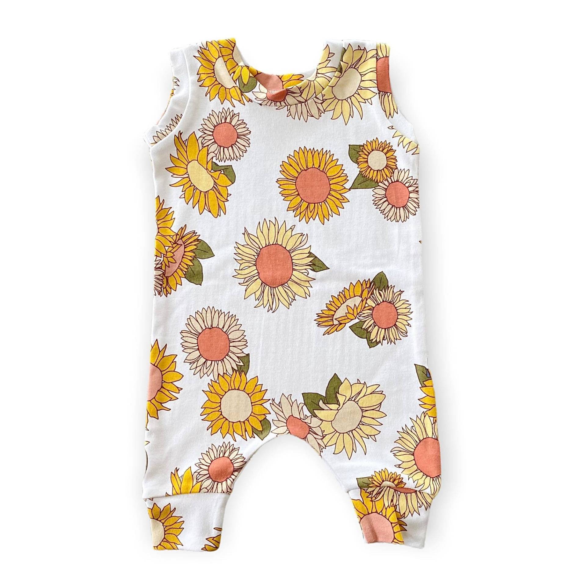 Retro Sonnenblumen Harems, Baby Kleidung, Strampler, Mädchen Sommer Unisex Jumpsuit Fun Print von DudisDesign