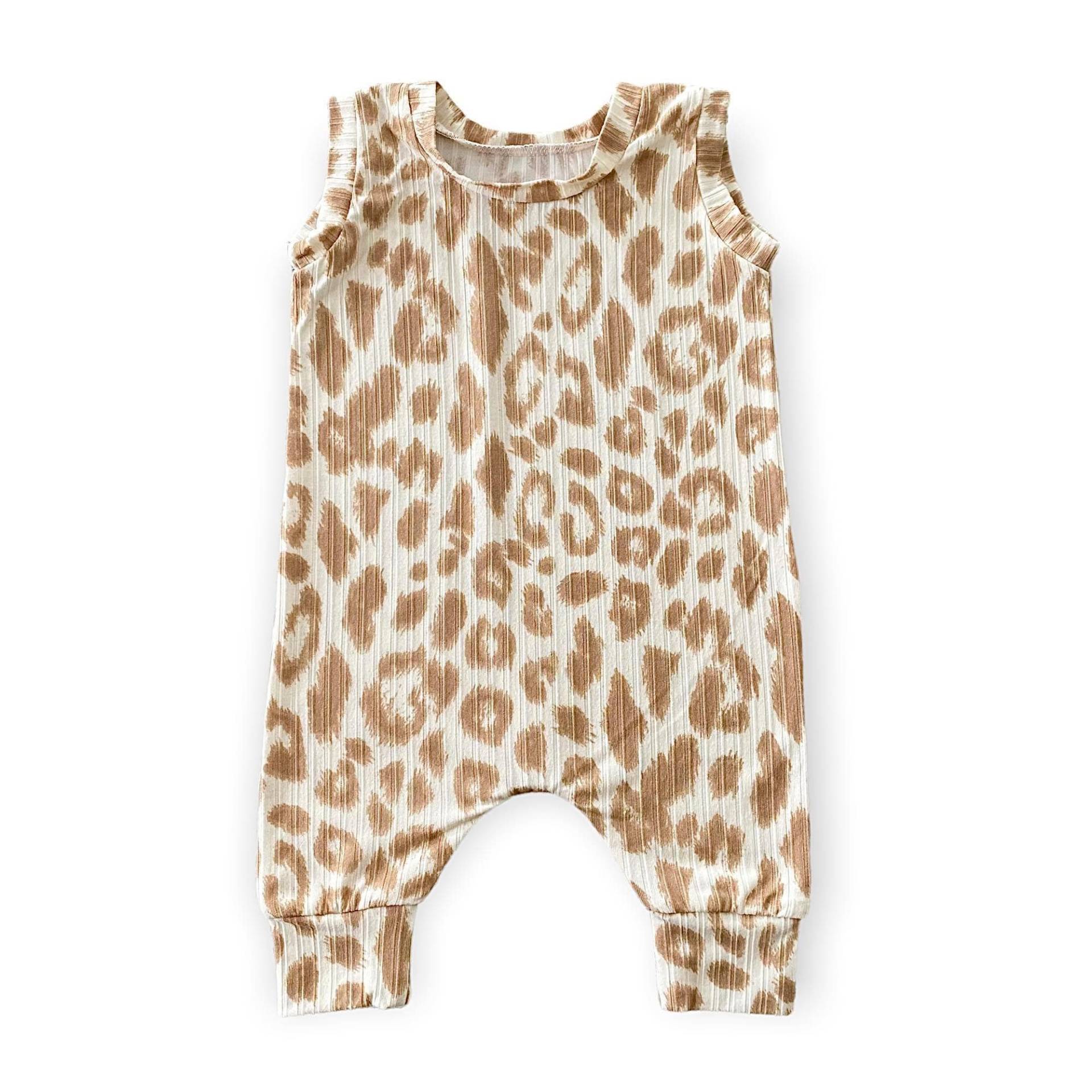 Taupe Creme Rib Harem, Baby Kleidung, Strampler, Mädchen Sommer Unisex Overall Boy Fun Print von DudisDesign