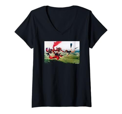 Damen Skydivers Vodka Brand Promo 1978 Duffy Archive Photography T-Shirt mit V-Ausschnitt Damen Skydivers Vodka Brand Promo 1978 Duffy Archive Photography T-Shirt mit V-Ausschnitt von Duffy Archive Photography