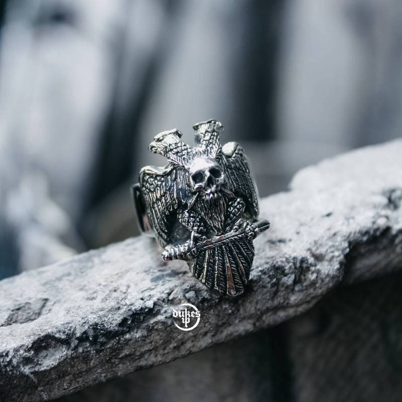 Handgemachter Silber Doppelkopf Adler Ring Oxidiertes Weißes Messing Und Sterling Ring von Dukesuplimited