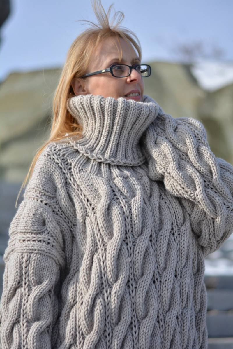Hand Gestrickter Wollpullover Kabelpullover T-Ausschnitt Pullover Unisex Dicker Handarbeit Chunky Warm Weich Dukyana von Dukyana