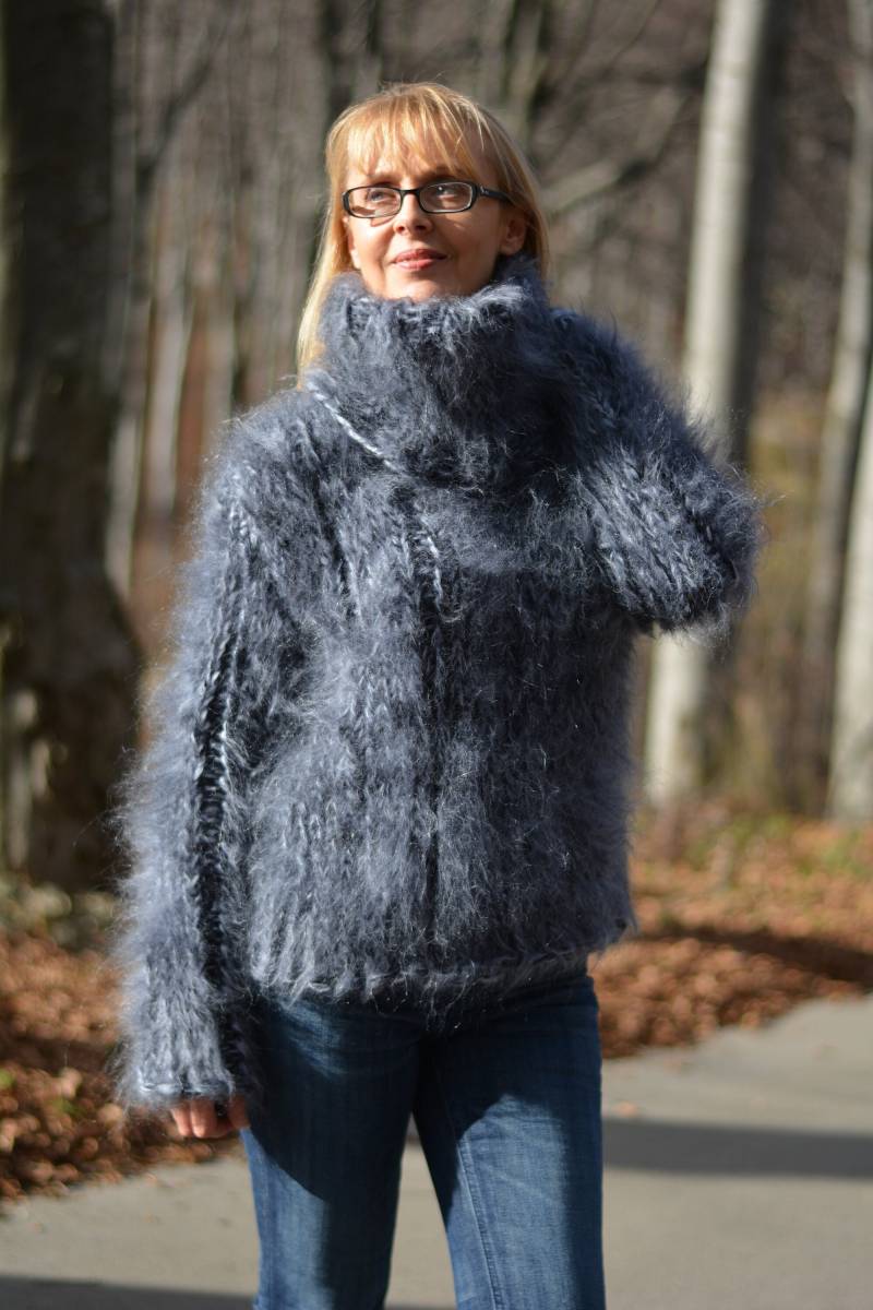 Handgefertigter Mohairpullover Handgestrickter Grobstrick Pullover Fuzzy Tneck Weicher Großer Maschenpullover Unisex Warm Von Dukyana von Dukyana