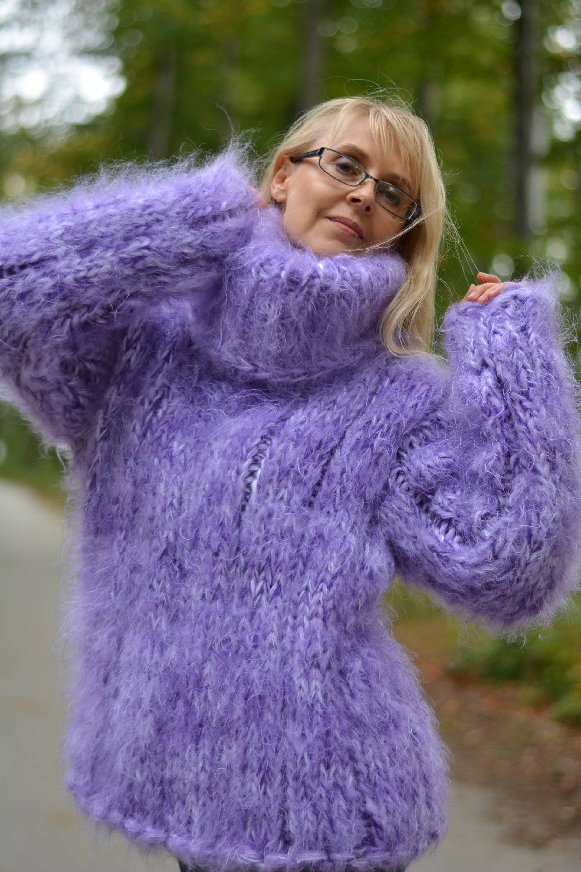 Handgefertigter Mohairpullover Handgestrickter Grobstrick Pullover Fuzzy Tneck Weicher Großer Maschenpullover Unisex Warm Von Dukyana Handgefertigter Mohairpullover Handgestrickter Grobstrick Pullover Fuzzy Tneck Weicher Großer Maschenpullover Unisex Warm Von Dukyana von Dukyana