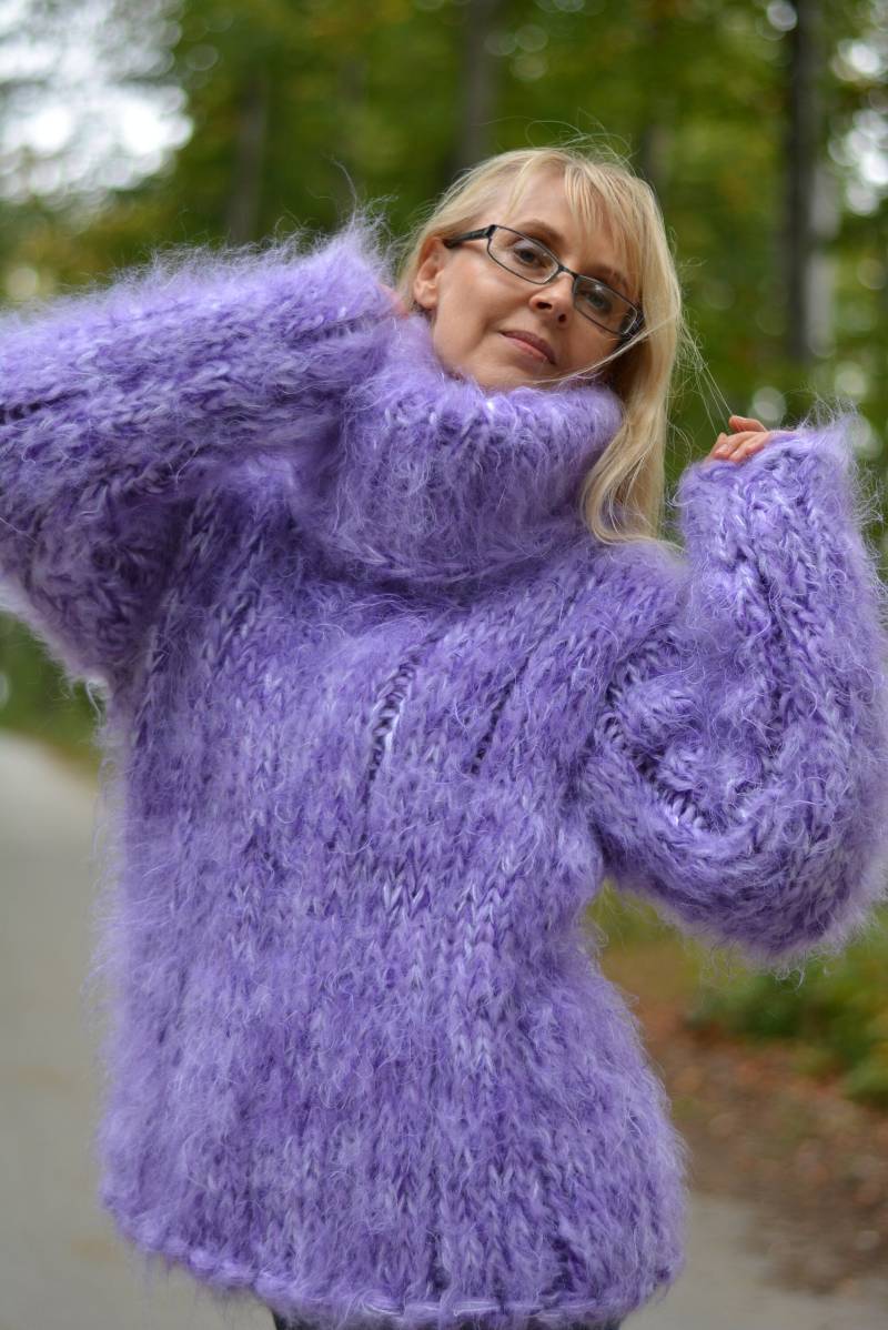 Handgefertigter Mohairpullover Handgestrickter Grobstrick Pullover Fuzzy Tneck Weicher Großer Maschenpullover Unisex Warm Von Dukyana von Dukyana