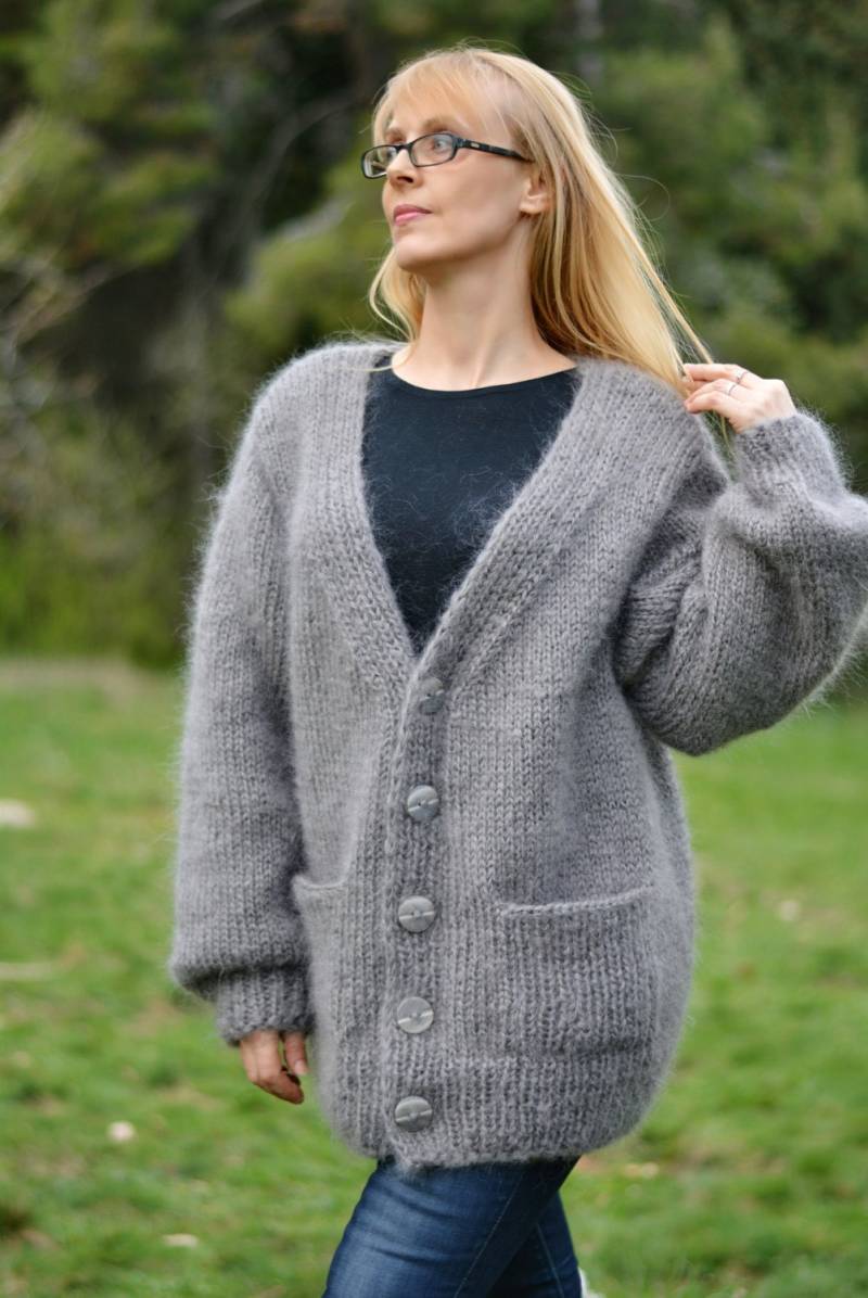 Handgemachte Mohair Strickjacke Handgestrickte Jacke Frühling Pullover Mantel V-Ausschnitt Grau Taschen Dukyana Xl von Dukyana