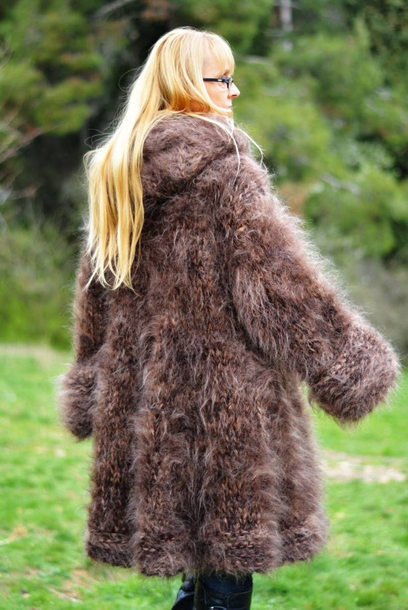 Handgestrickter Mohairmantel Grobstrick Mohair Cardigan Handarbeit Hoody Fuzzy Dicke Mohairjacke Ausgestellter Mantel Bulky von Dukyana