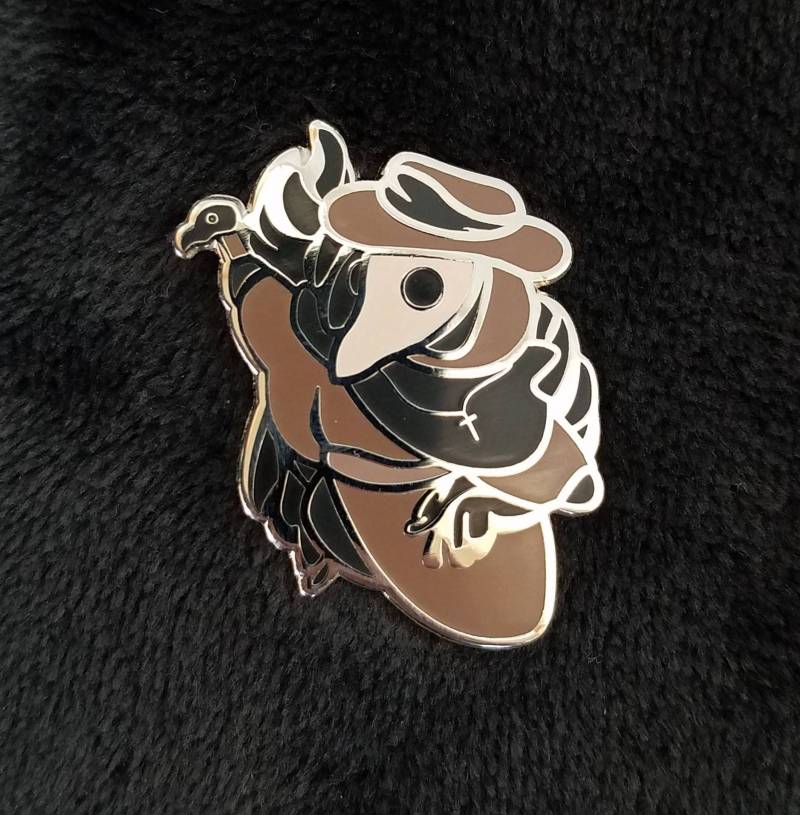 Pest Arzt Harte Emaille Pin von DummyCute