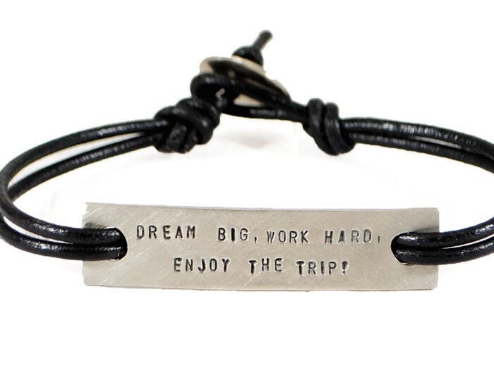 Personalisierte Herren Armband. Personalisiertes Lederarmband. Silber Id Tag Datum Name Silberarmband Mit Gravur. Geburtstagsgeschenk Für Ihn von DuoStef