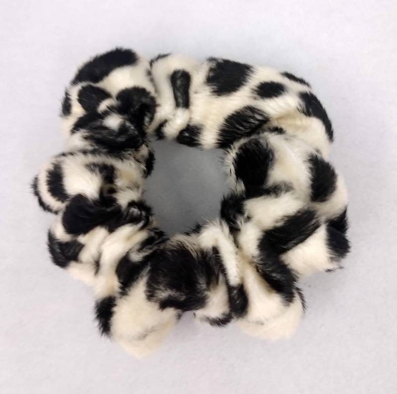 Wild Style Scrunchie - Kunstpelz Geparden Print Haargummi von DurhamAccessories