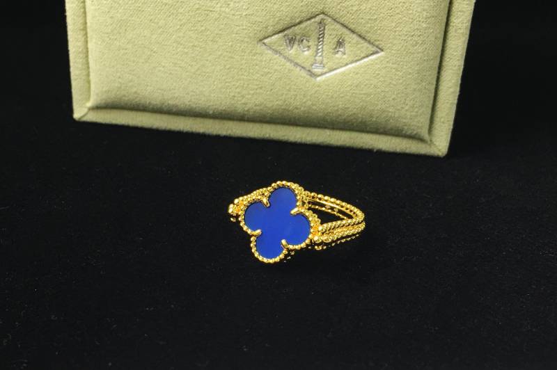 Vintage Vca 18K Gelbgold Alhambra Blauer Achat Wendering von DurstBoutique