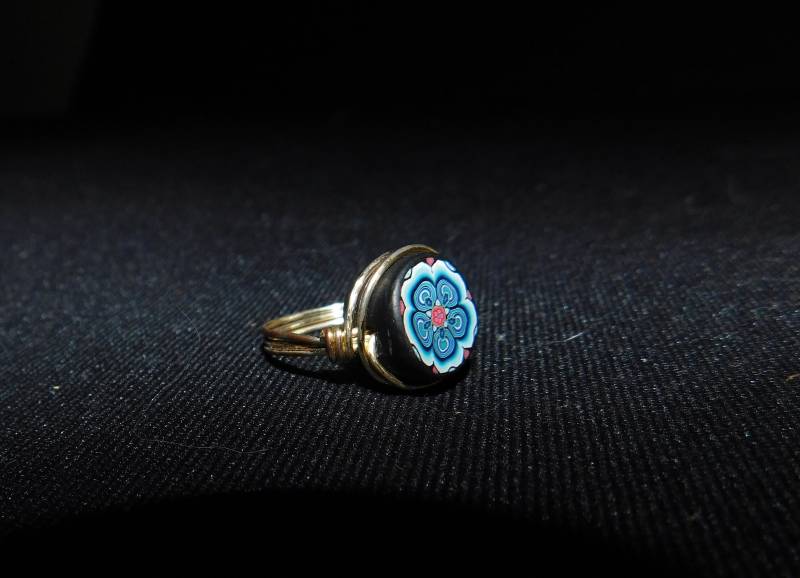 Vintage Türkisfarbener Blumen-Kupfer-Silberdraht-Bandring - Um 1990 Von Dustymillerantiques Vintage Türkisfarbener Blumen-Kupfer-Silberdraht-Bandring - Um 1990 Von Dustymillerantiques von DustyMillerAntiques