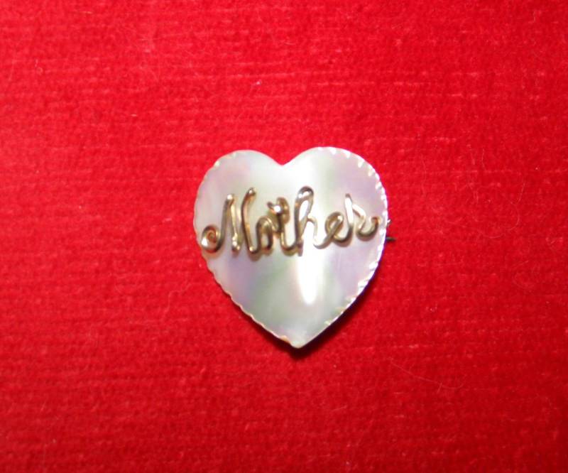 Vintage Wwii Mutter Mop Herz Brosche - 1940Er Jahre Von Dustymillerantiques von DustyMillerAntiques