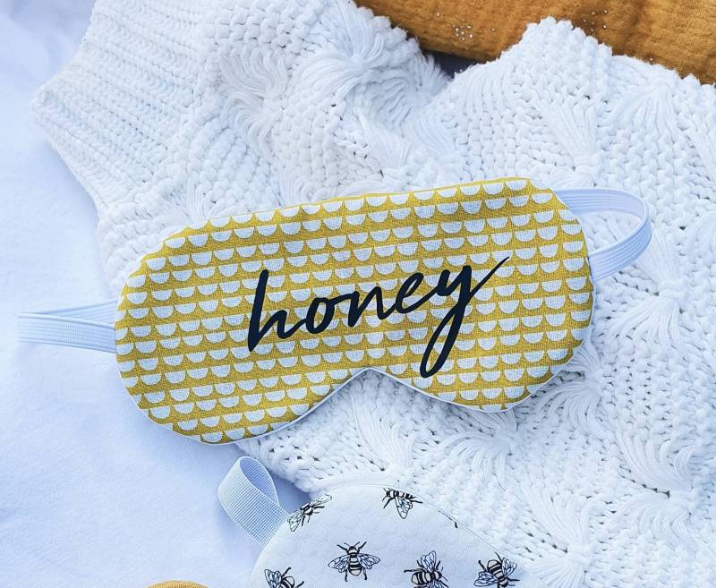 Gelbe Nachtmaske Schwarz Honig/Satinschlafmaske Reisemaske Meditation Valentinstag Geschenke von DustyRoseCouture