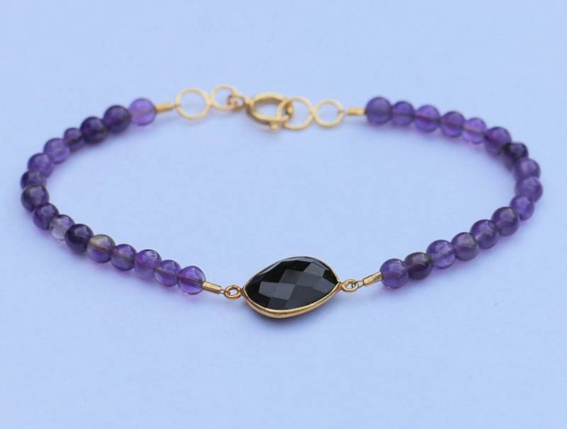Edelstein-Armband Mit Facettierten Onyx & Runde Amethyst Und Gold Vergoldet Spange von DutchCreativity