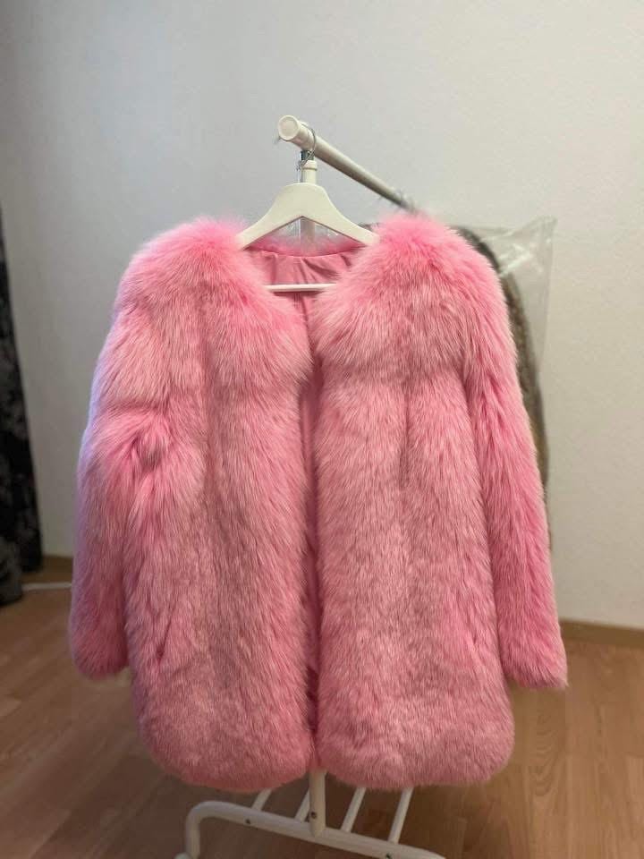 Echter Fuchs Pelzmantel in Fabelhaften Rosa Echter Fuchs Pelzmantel in Fabelhaften Rosa von DvinationOfficial