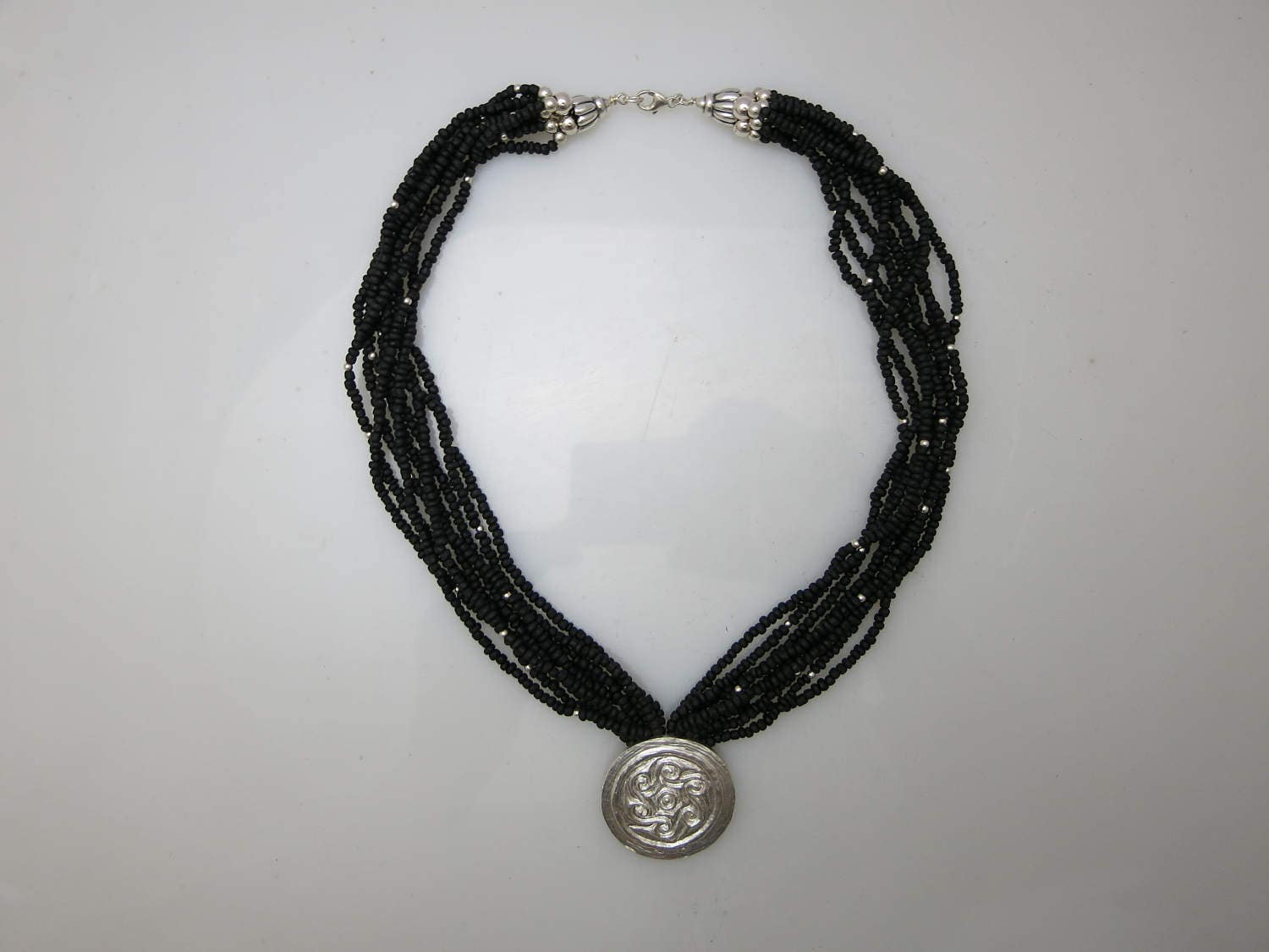 026 Sterling Silber Sachsen Anhänger Mit Schwarz Und Perlen 026 Sterling Silber Sachsen Anhänger Mit Schwarz Und Perlen von DvoraJewelry