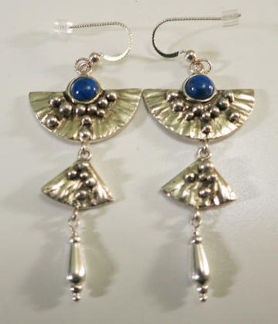 033 Sterling Silber Fächer Ohrringe Mit Lapis Steinen 033 Sterling Silber Fächer Ohrringe Mit Lapis Steinen von DvoraJewelry