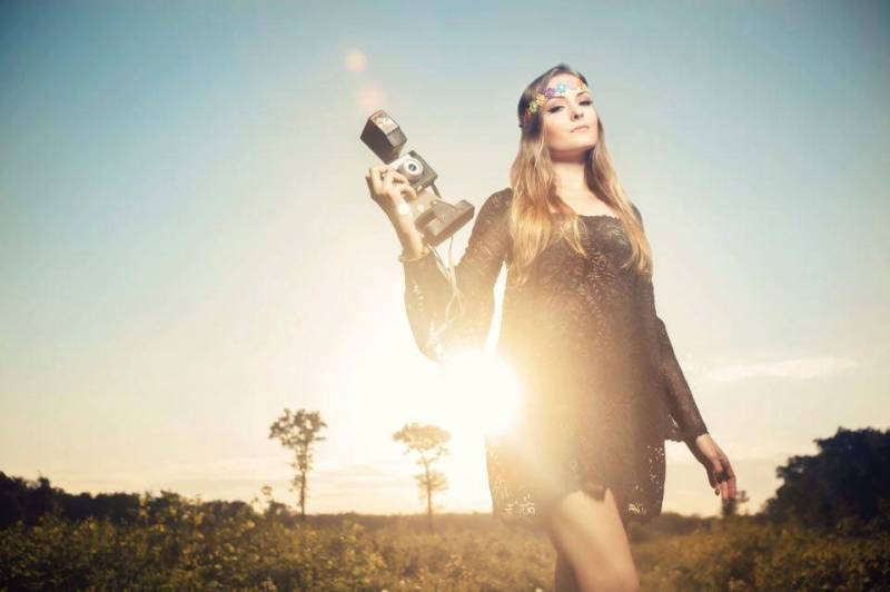 Schwarzes Spitzen 70Er Jahre Kleid Mit Weitem Ärmel von DyStyle