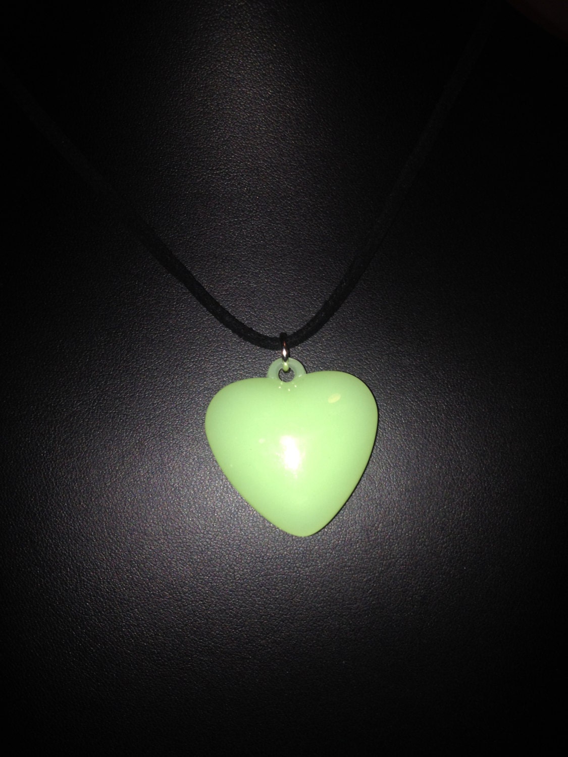 Neon Herz Halskette Neon Herz Halskette von DzignzBySharon