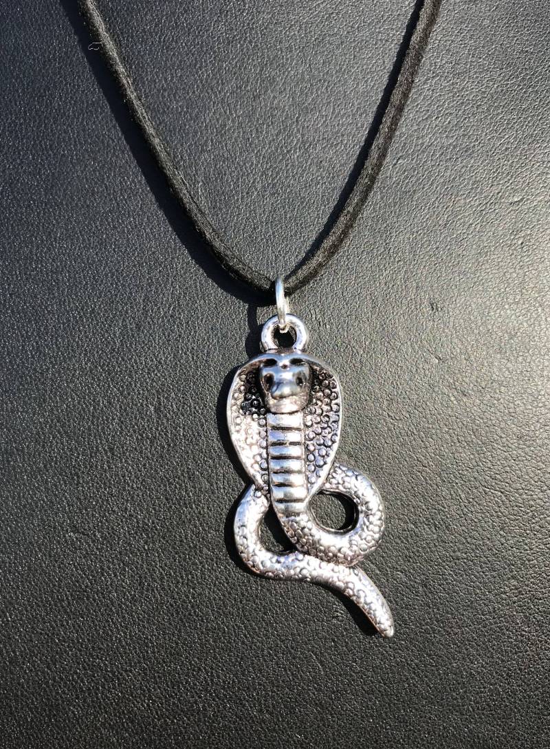 Silber Cobra Schlange Halskette Silber Cobra Schlange Halskette von DzignzBySharon