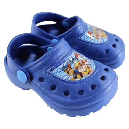 Paw Patrol Kinder Clogs – Jungen Badeschuhe Latschen mit Chase, Marshall & Rubble – Gr. 22–33 – Blau – rutschfest & bequem, Farbe: Blau, Größe der Schuhe: 32/33 Paw Patrol Kinder Clogs – Jungen Badeschuhe Latschen mit Chase, Marshall & Rubble – Gr. 22–33 – Blau – rutschfest & bequem, Farbe: Blau, Größe der Schuhe: 32/33 von E plus M