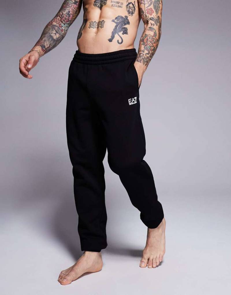 Armani - EA7 - Jogginghose in Schwarz mit Bündchen und Logo von EA7