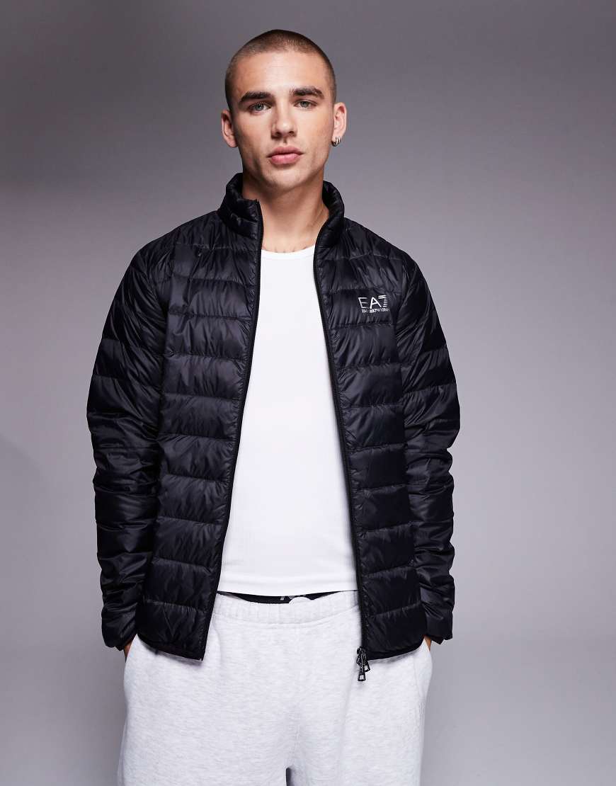 Armani - EA7 - Leichte, wattierte Jacke in Schwarz von EA7