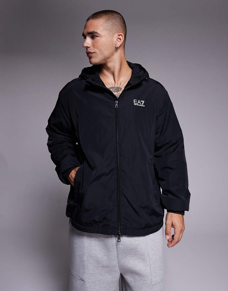 Armani - EA7 - Nylon-Jacke in Schwarz mit Kapuze von EA7